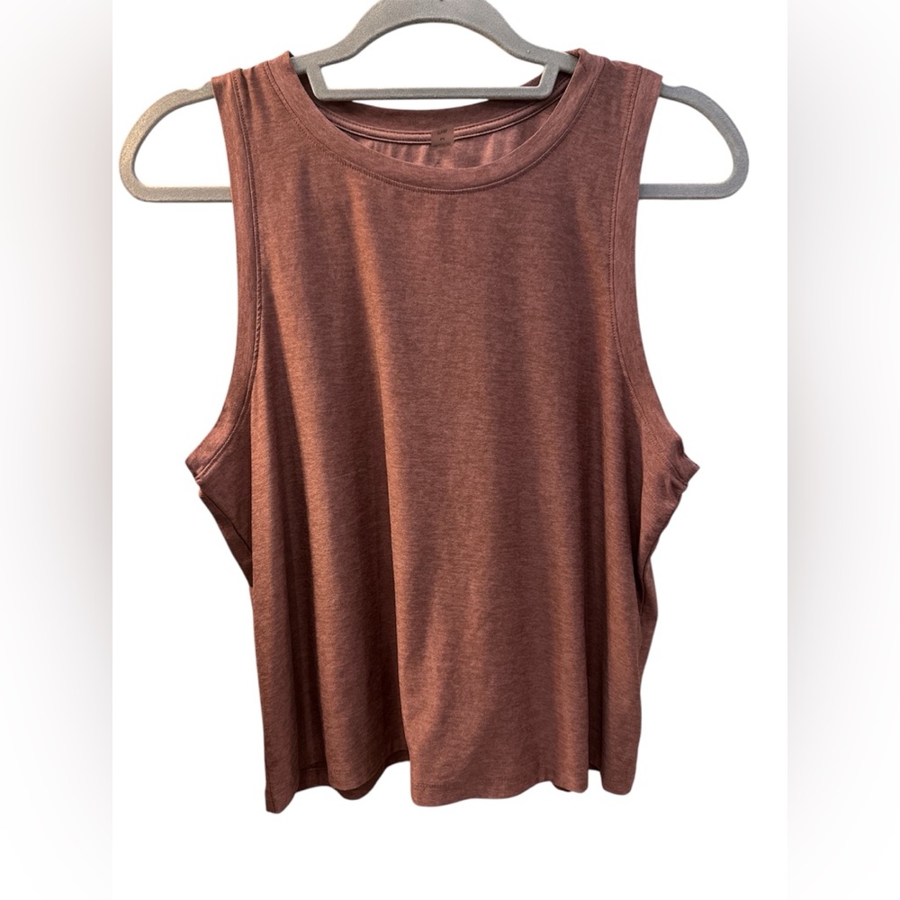 Beyond yoga workout top. Size medium.